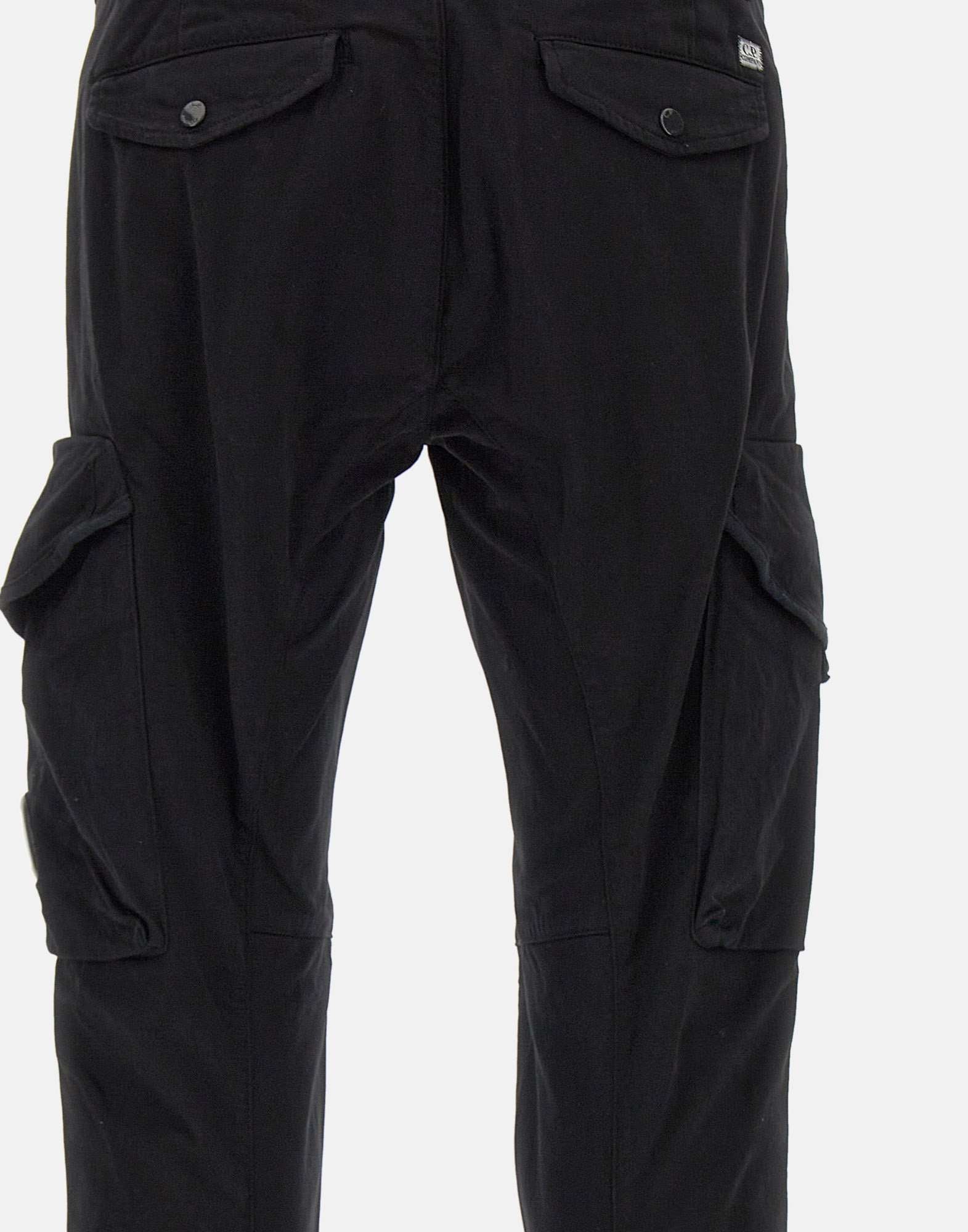 C.P. COMPANY 17CMPA058A Man Black Trousers - Zuklat