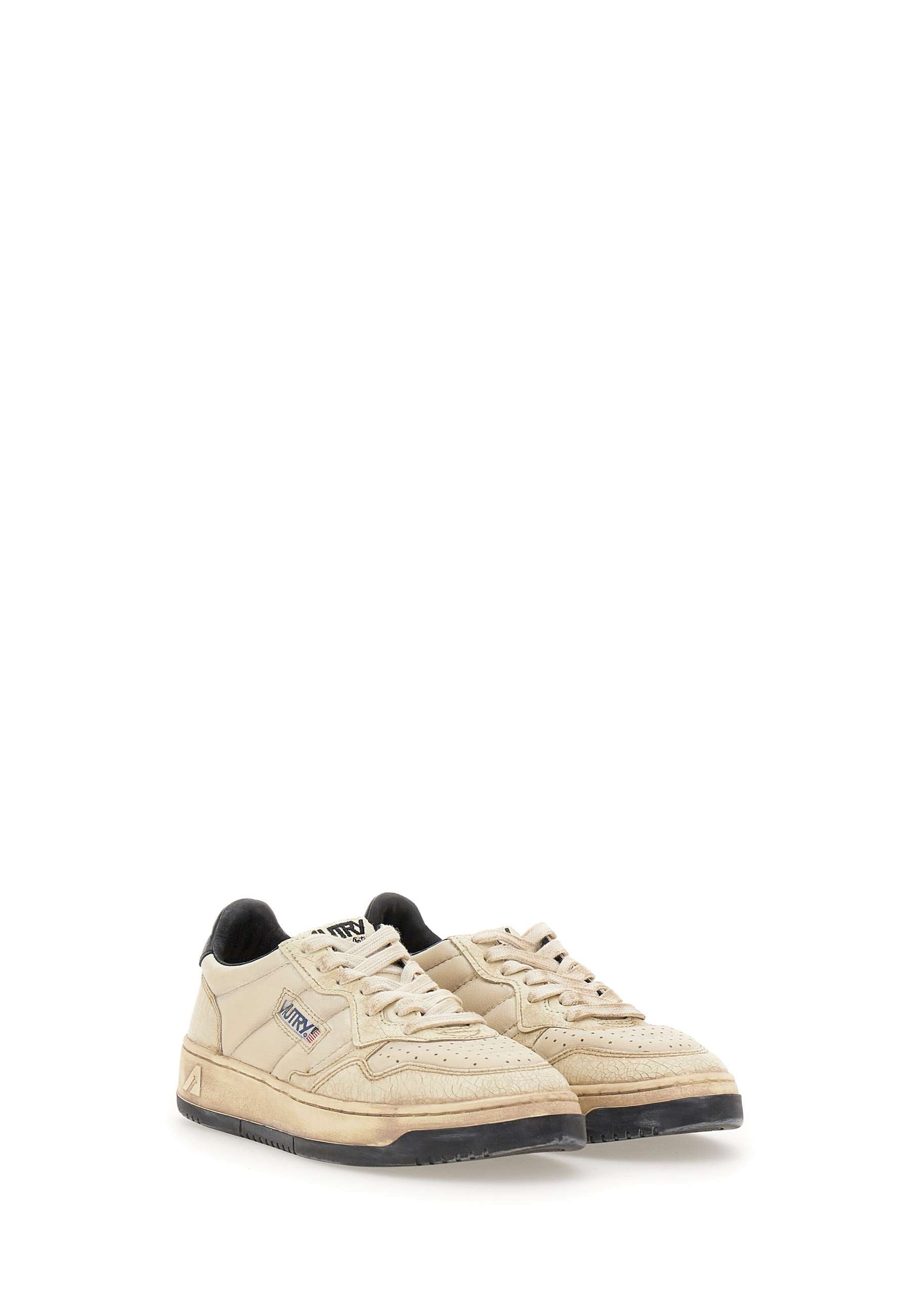 AUTRY AVLW Woman Beige Sneakers - Zuklat