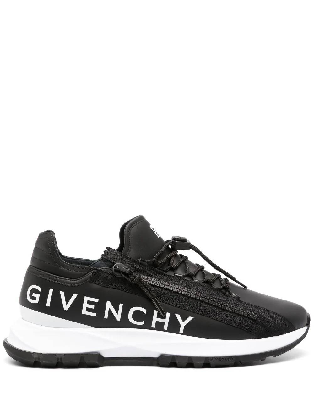 Givenchy BH009B Man Black Sneakers - Zuklat