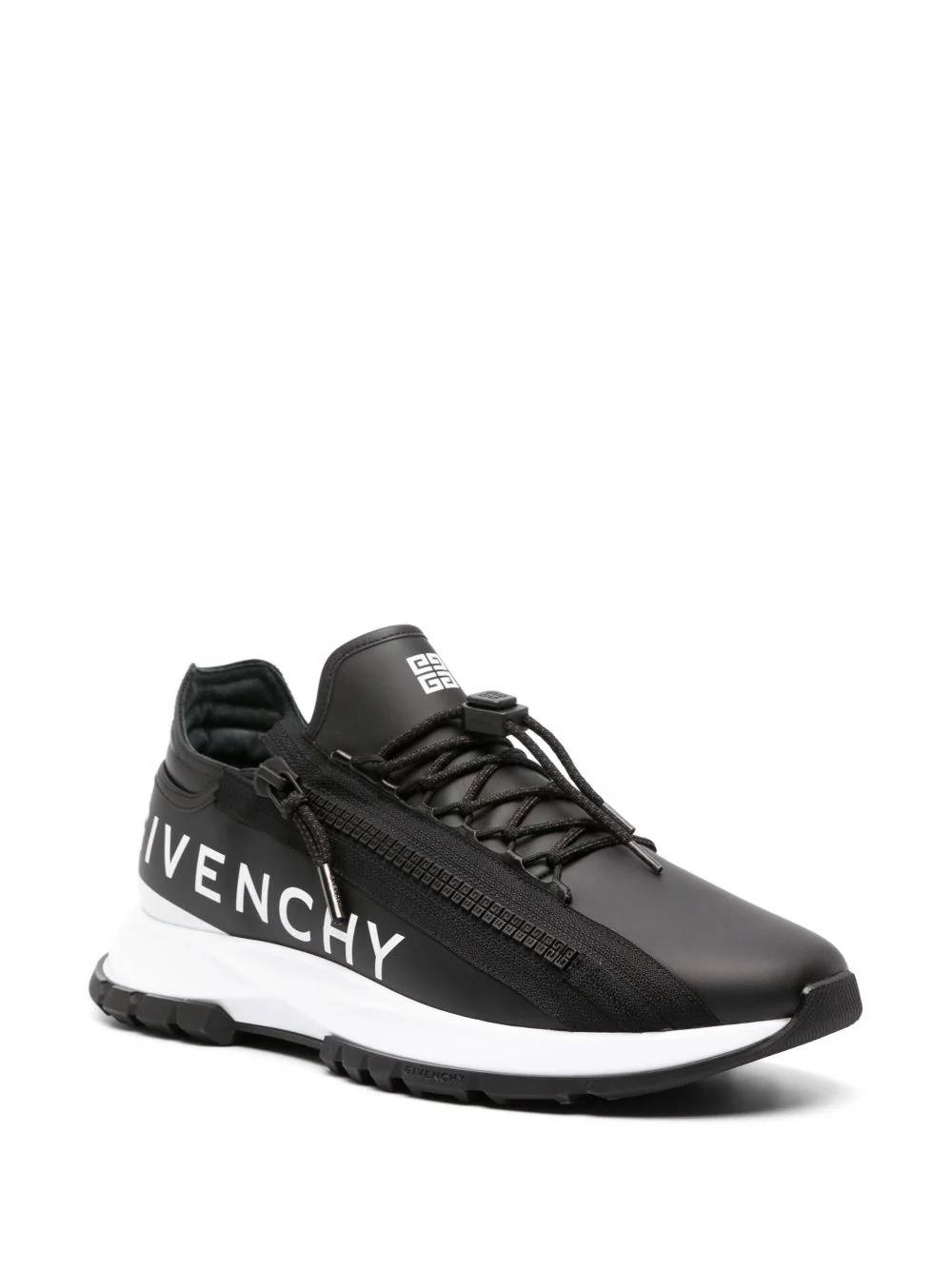 Givenchy BH009B Man Black Sneakers - Zuklat