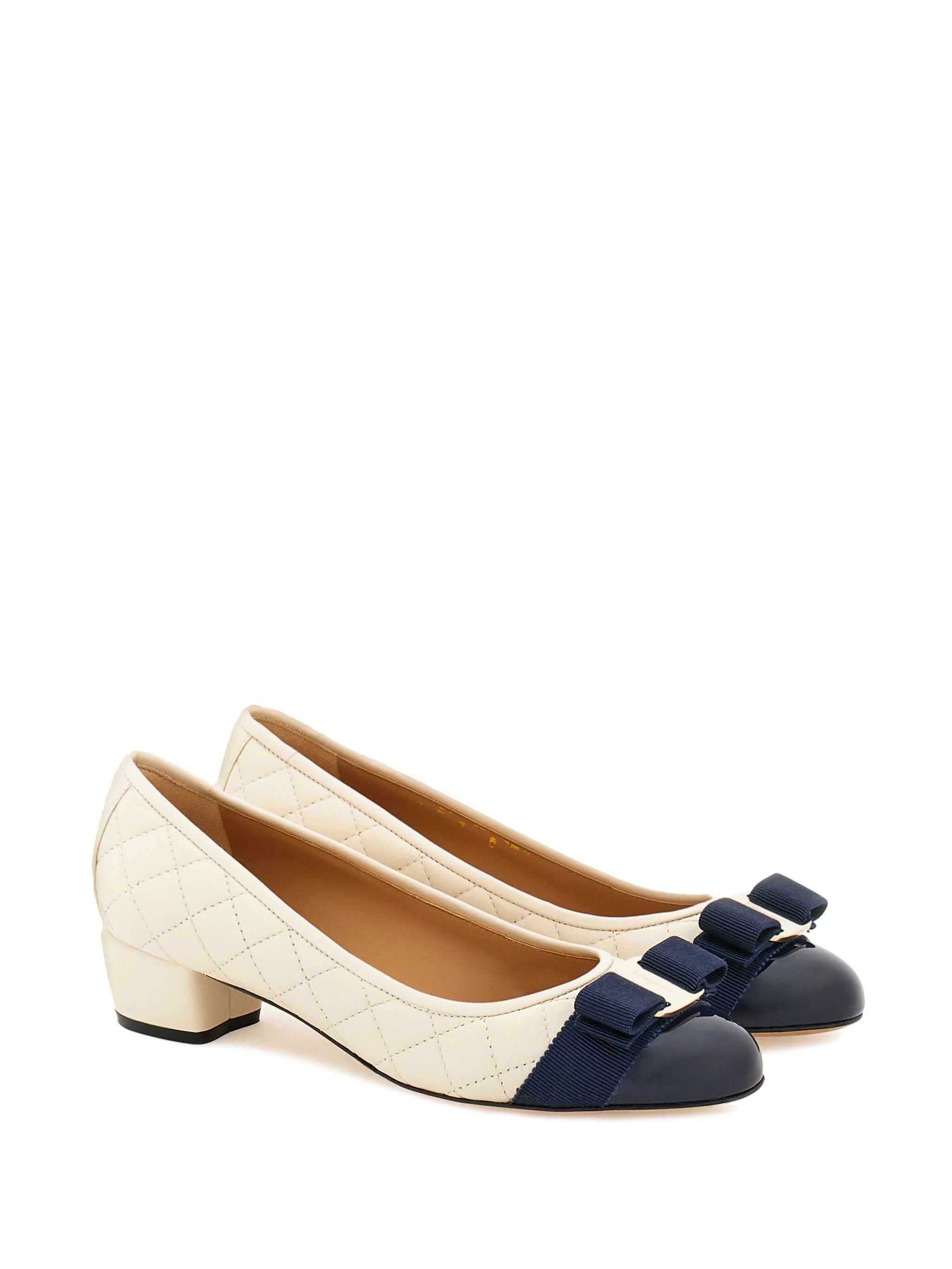 Ferragamo 01M832 Woman MIDNIGHT || MASCARPONE || NAPP Flat shoes - Zuklat