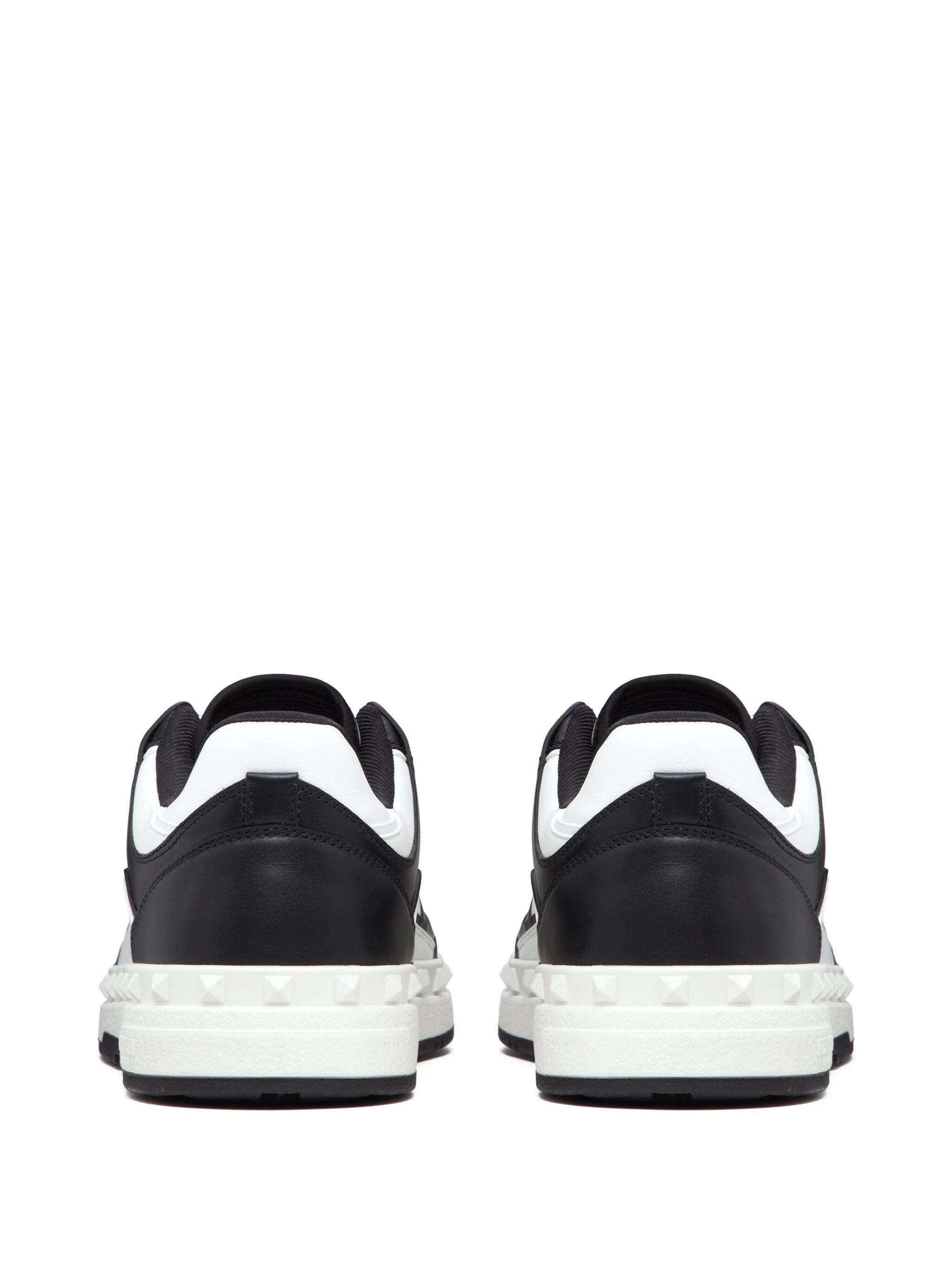 Valentino Garavani 5Y2S0H43 Man NERO-BIANCO/BIANCO-NERO/BIANCO Sneakers - Zuklat