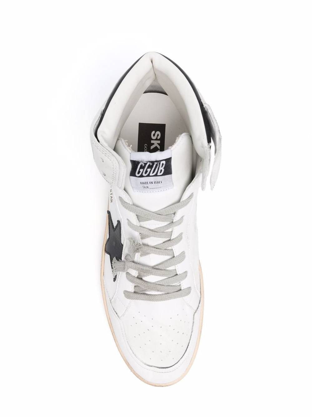 Golden Goose GMF00230 Man White Sneakers - Zuklat