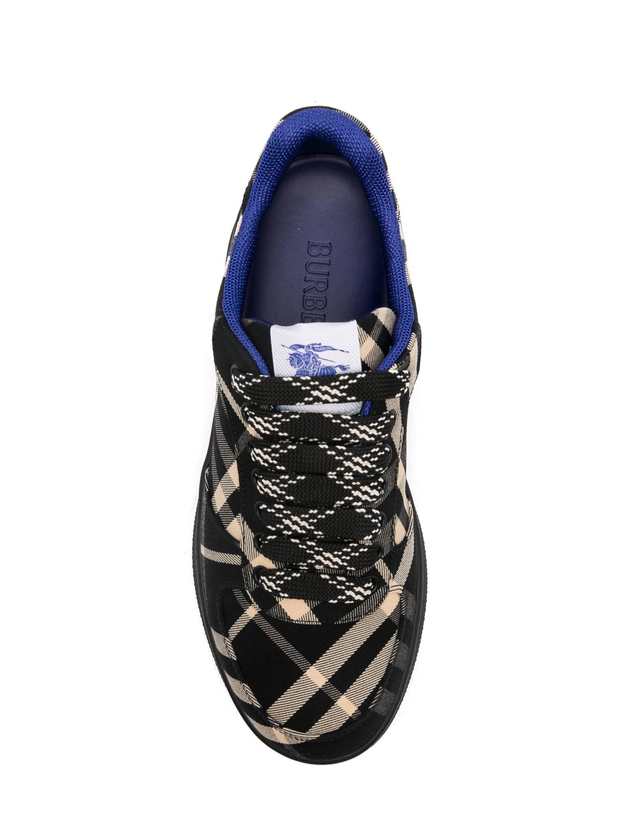 Burberry 8095274 Man BLACK IP CHK Sneakers - Zuklat