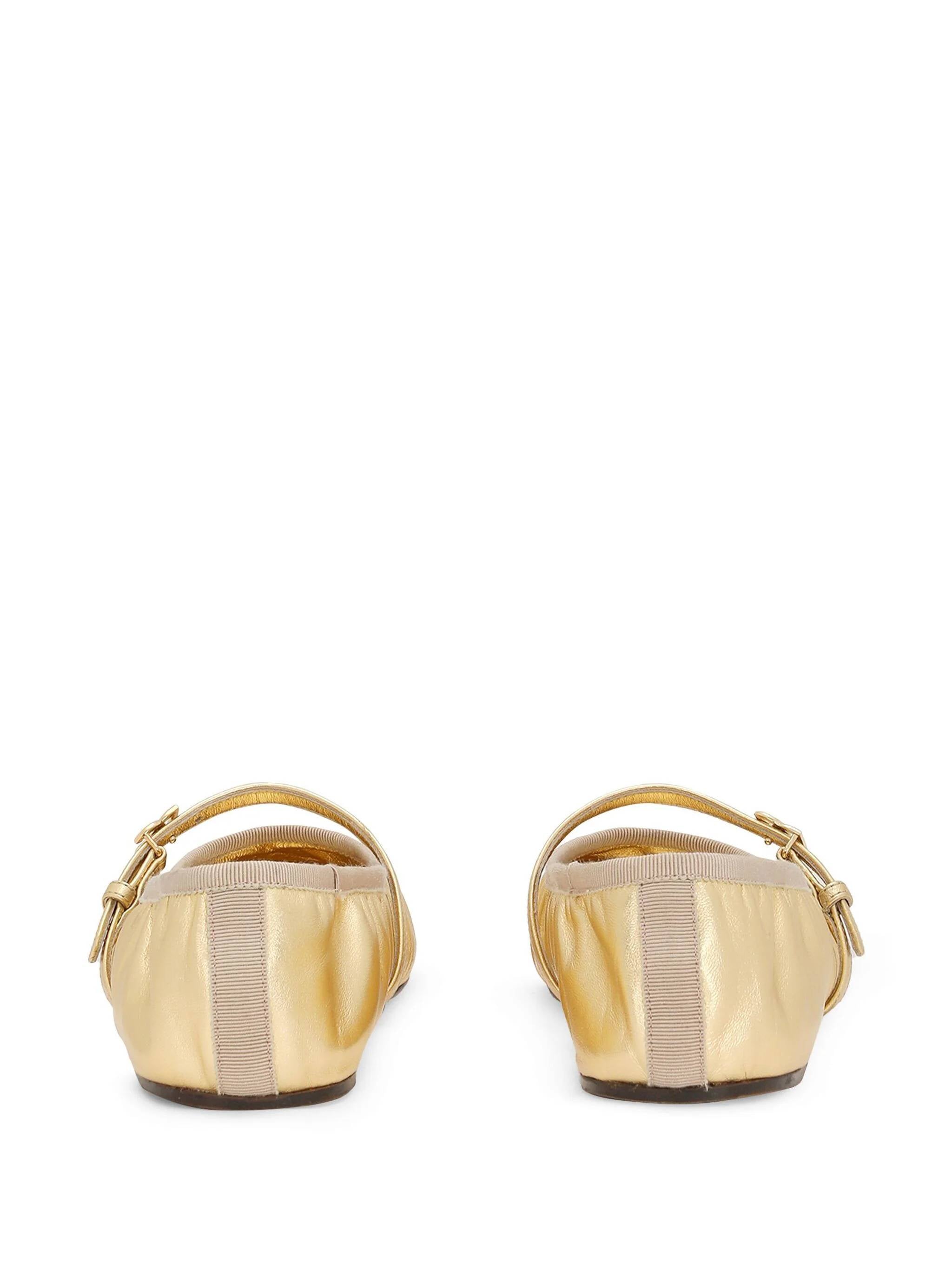 Dolce & Gabbana CB0222 Woman Golden Flat shoes - Zuklat