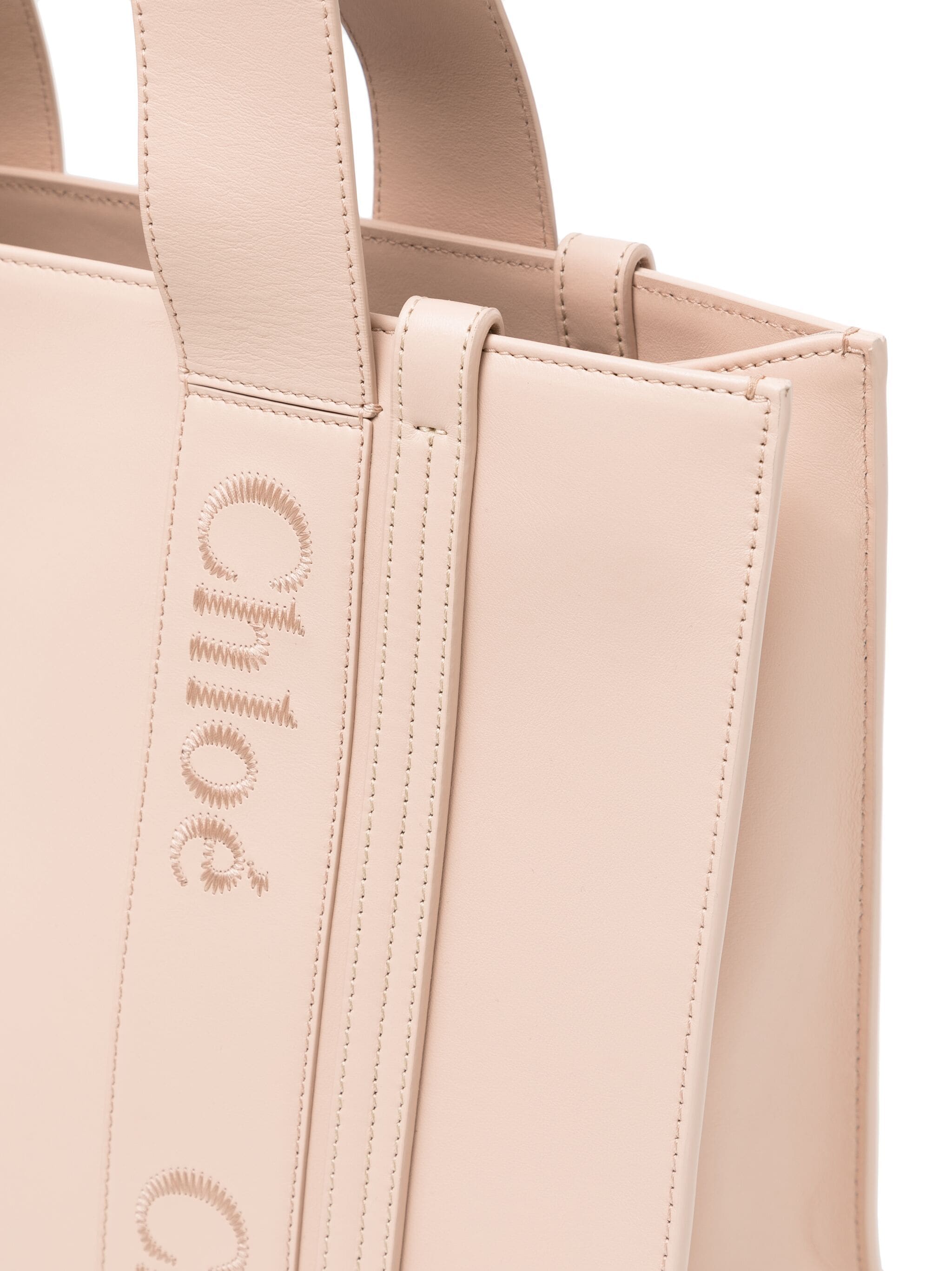 Chloè C23US383I60 Woman Cement pink Bags.. - Zuklat