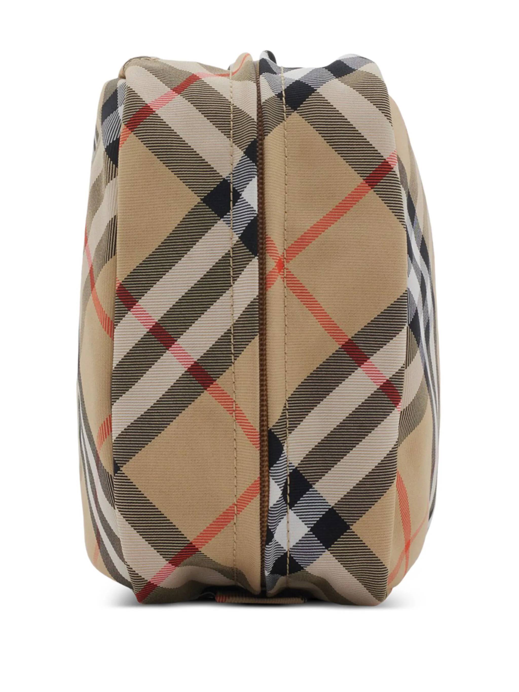 Burberry 8092707 Man Sand Bags.. - Zuklat